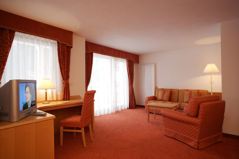 Hotel Col Alto Corvara In Badia Kültér fotó