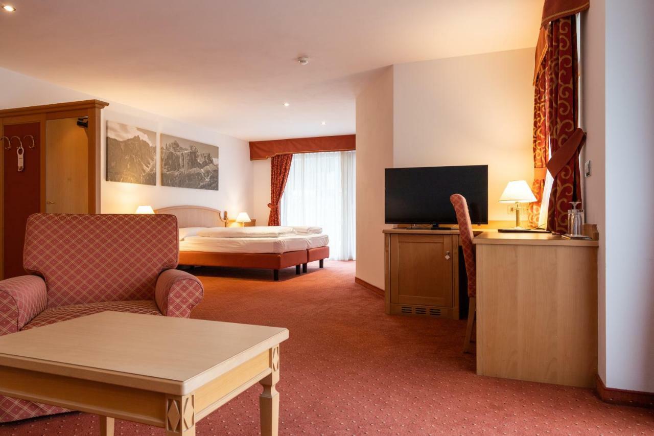 Hotel Col Alto Corvara In Badia Kültér fotó